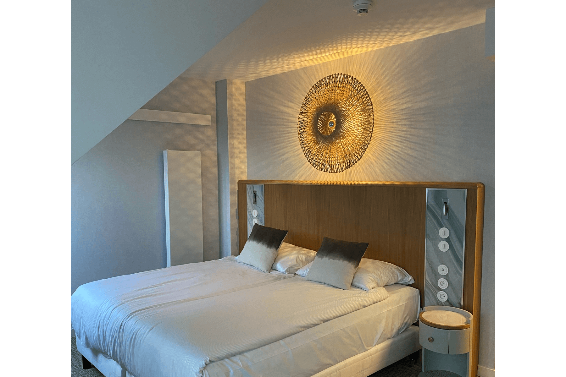 apartament-dwusobowy-z-bocznym-widokiem-0012