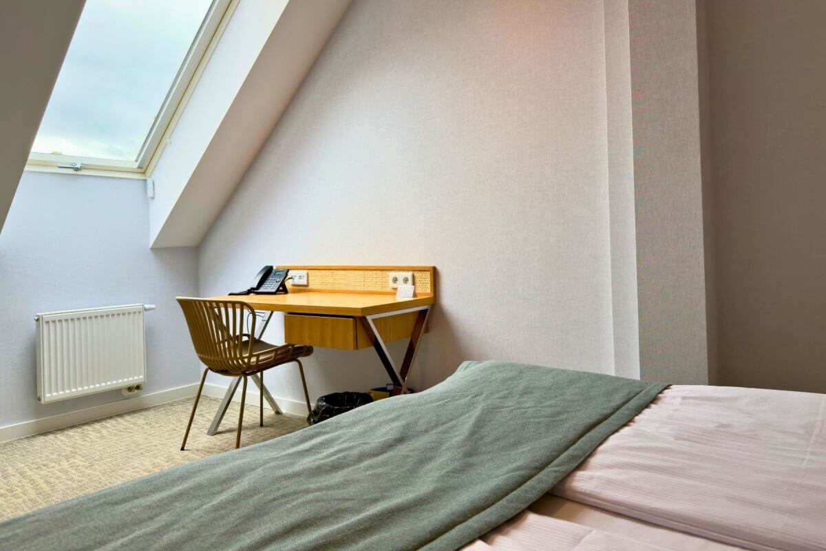 Apartament z bocznym widokiem na morze deluxe 007